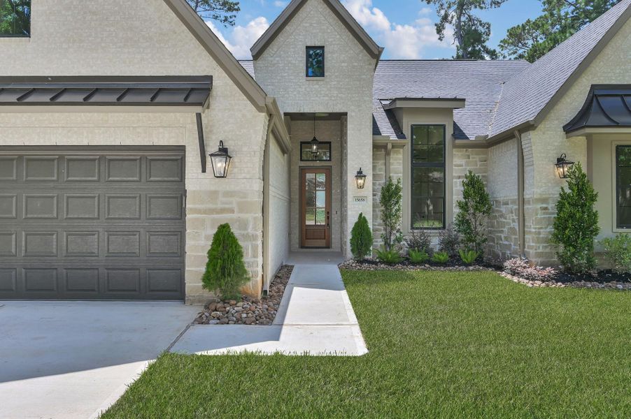 Just the right amount of landscaping.