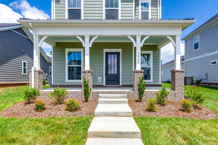 1825 Flatwaters St., Spring Hill, TN - Front Porch 1825 Flatwaters St., Spring Hill, TN - Front Porch