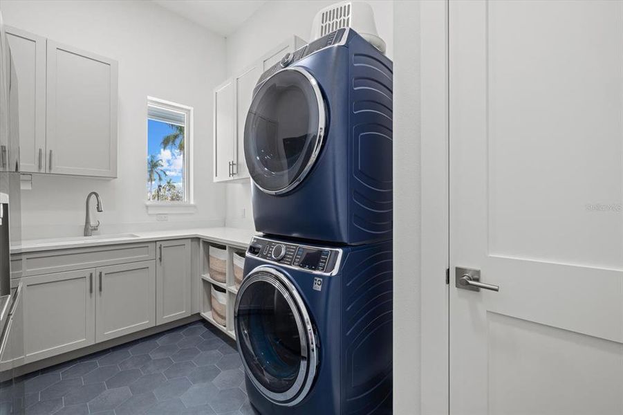 Furnished interior view inside a new home in , Parrish (Image 42).
