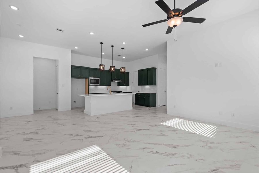 Spacious, unfurnished interior of a new home in Riceland, Mont Belvieu (Image 15). Spacious, unfurnished interior of a new home in Riceland, Mont Belvieu (Image 15).