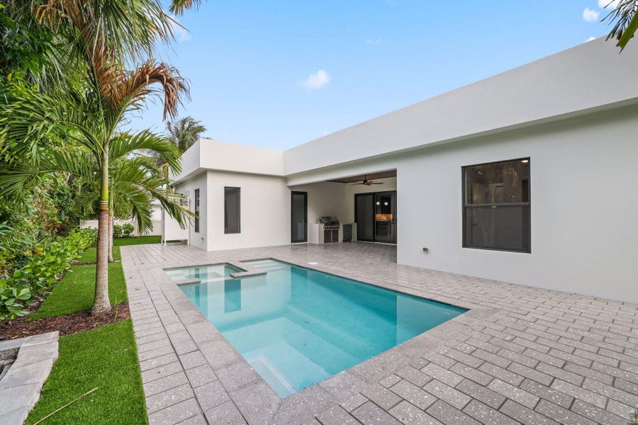 325 Cascade Lane - 38.jpg-SMALL