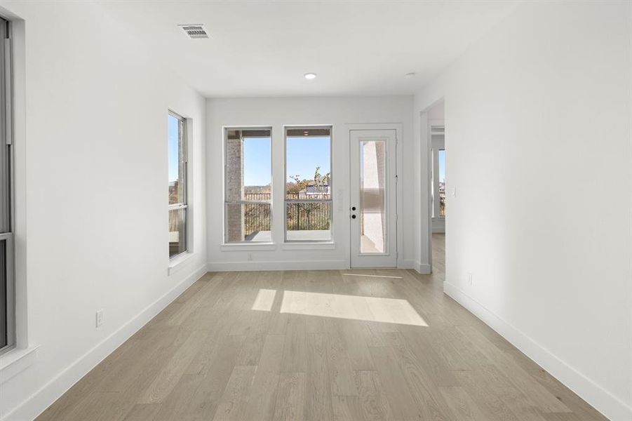 9_10. 713 Valley Pines - Dining