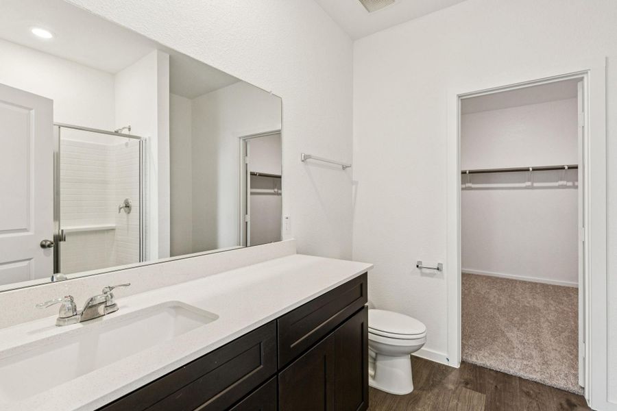 Furnished interior view inside a new home in River Ranch, Dayton (Image 7).