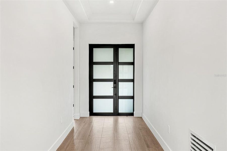 Spacious, unfurnished interior of a new home in , Cocoa (Image 30).