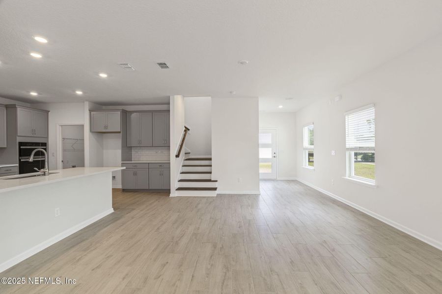 Image 58 of a home in Beacon Lake.