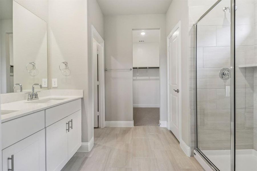 Photo is not of the actual home, but is an inspirational photo of builder’s model home and may depict options, furnishings, and/or decorator features that are not included. Photo is not of the actual home, but is an inspirational photo of builder’s model home and may depict options, furnishings, and/or decorator features that are not included.