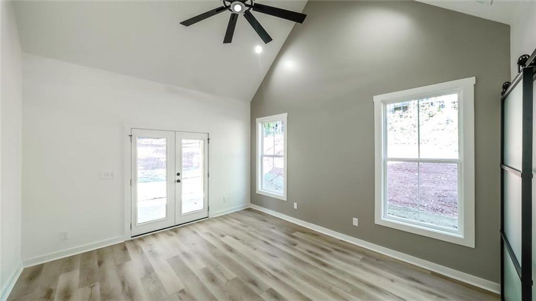 Spacious, unfurnished interior of a new home in , Cartersville (Image 51). Spacious, unfurnished interior of a new home in , Cartersville (Image 51).