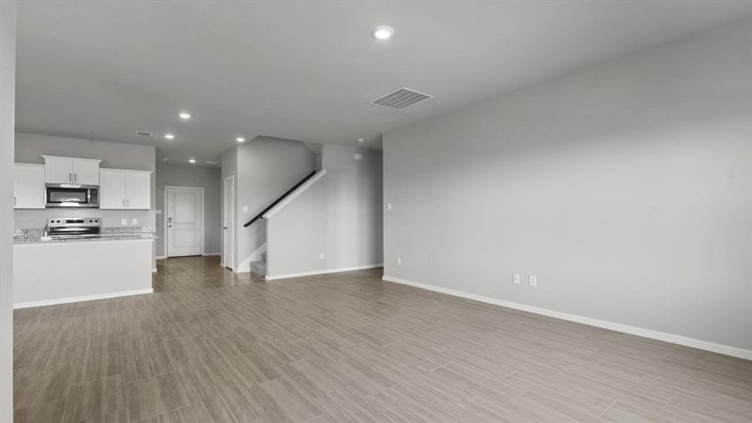 Spacious, unfurnished interior of a new home in Rosewood at Beltmill, Fort Worth (Image 28).