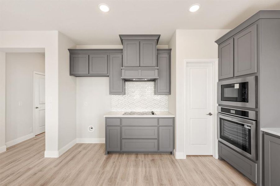 Furnished interior view inside a new home in El Dorado, Granbury (Image 17).