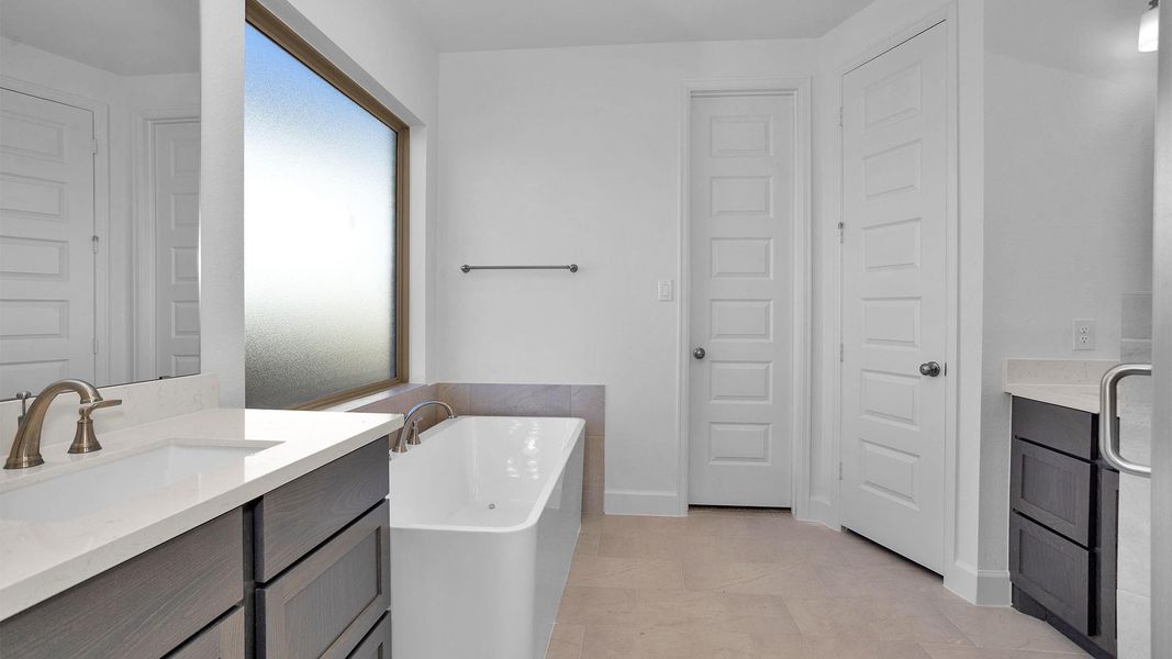Furnished interior view inside a new home in StoneCreek Estates, Richmond (Image 10).
