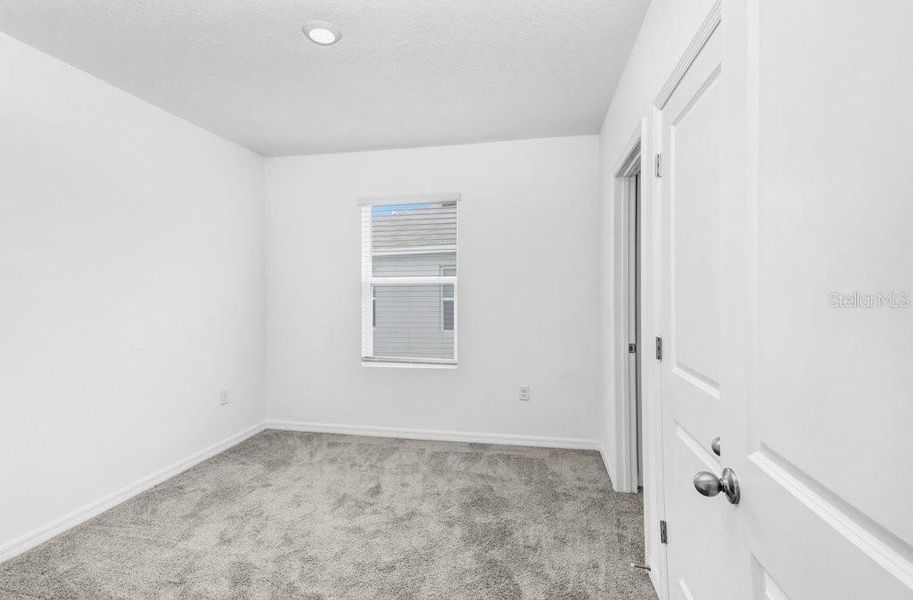 Spacious, unfurnished interior of a new home in , Apollo Beach (Image 17).
