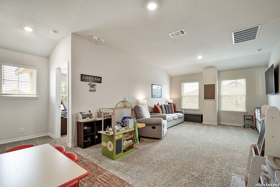 Furnished interior view inside a new home in Langdon, San Antonio (Image 11).