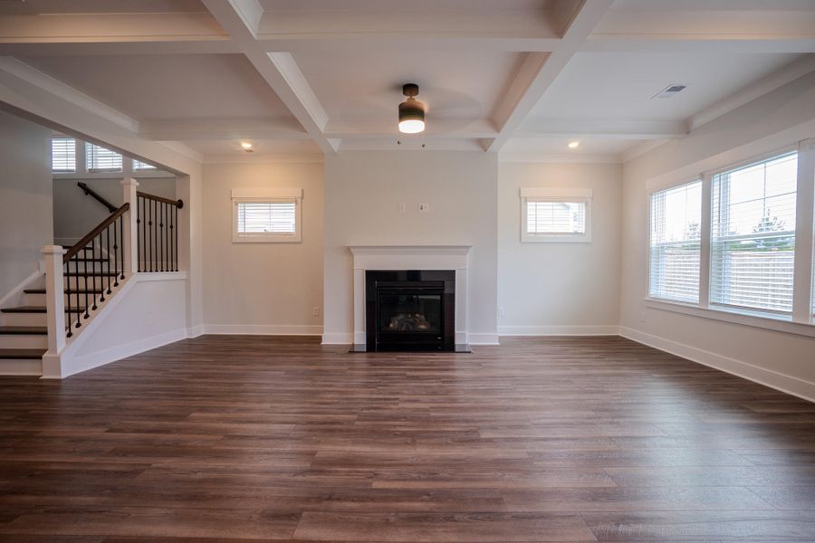 Spacious, unfurnished interior of a new home in Hewing Farms, Summerville (Image 20).