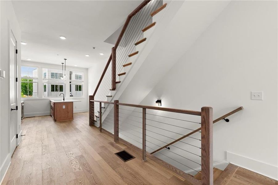 Spacious, unfurnished interior of a new home in , Alpharetta (Image 21).