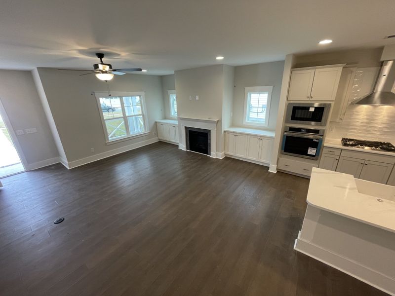 Spacious, unfurnished interior of a new home in The Sanctuary at Sunset Beach, Sunset Beach (Image 16).