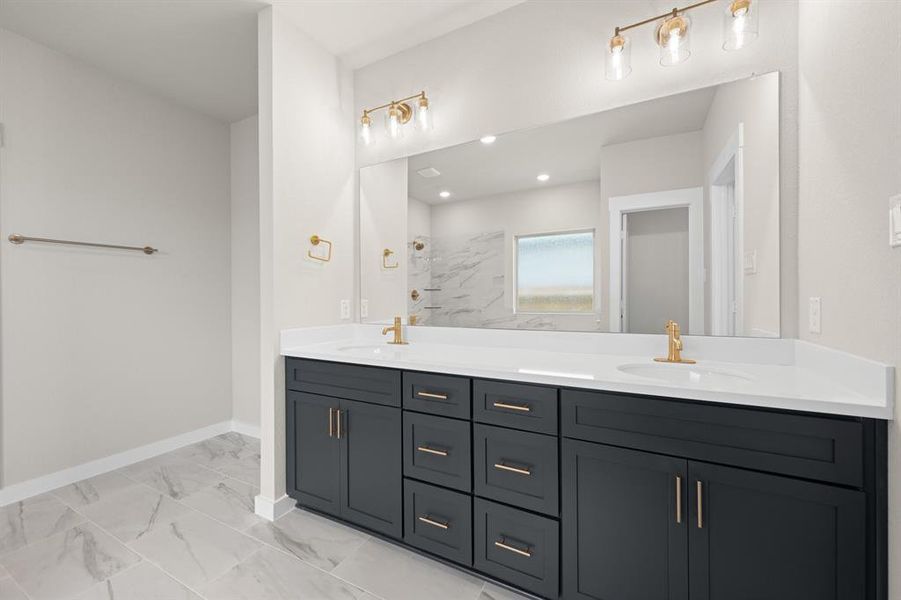 425 Wabash- Primary SUite-5