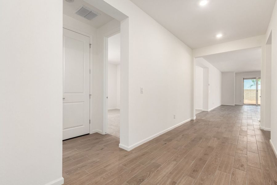 2D floor plan layout of this home in The Views at Rancho Cabrillo, Peoria, AZ (Image 30).