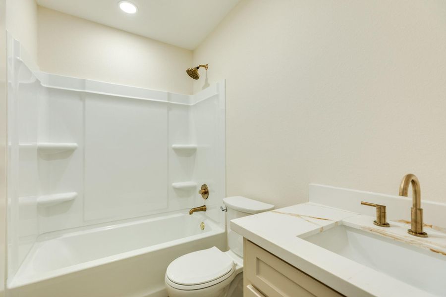 Furnished interior view inside a new home in , Richwood (Image 14).
