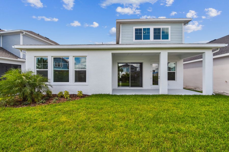 Representative exterior details of a home built from the The Seamount by David Weekley Homes in Emerald Landing at Waterside at Lakewood Ranch – Lake Series, Sarasota (Image 3).