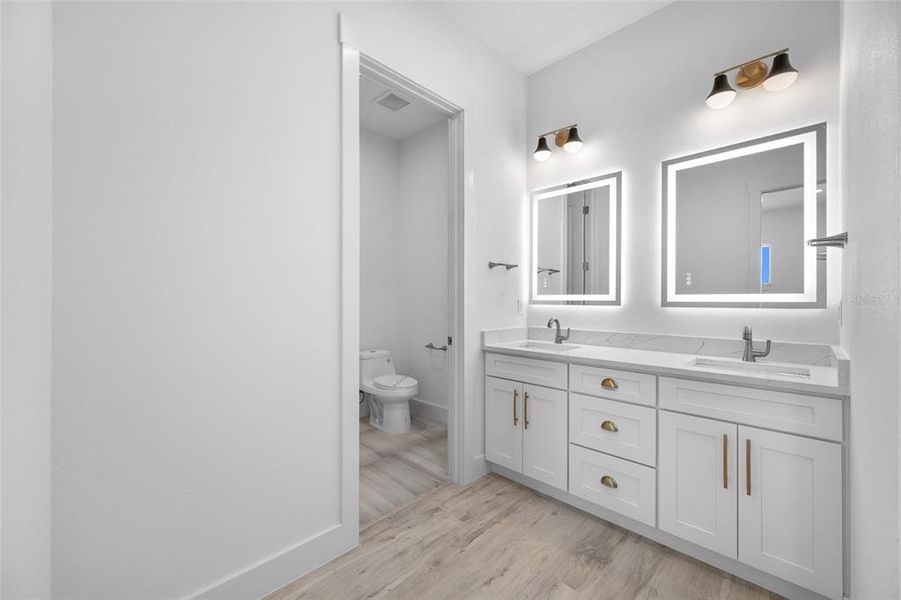 Furnished interior view inside a new home in , Treasure Island (Image 39).