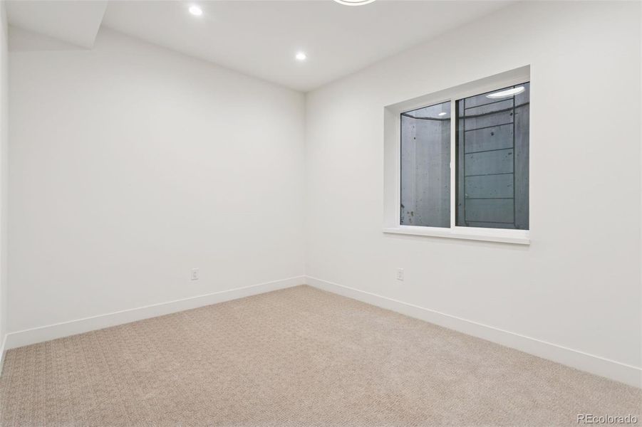 Spacious, unfurnished interior of a new home in , Denver (Image 26).