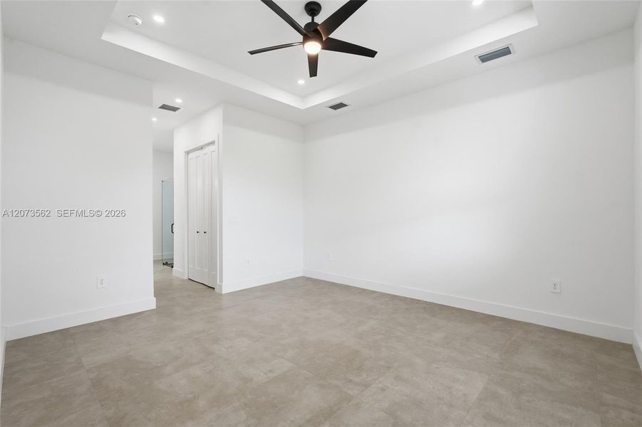 Spacious, unfurnished interior of a new home in , Cape Coral (Image 16). Spacious, unfurnished interior of a new home in , Cape Coral (Image 16).