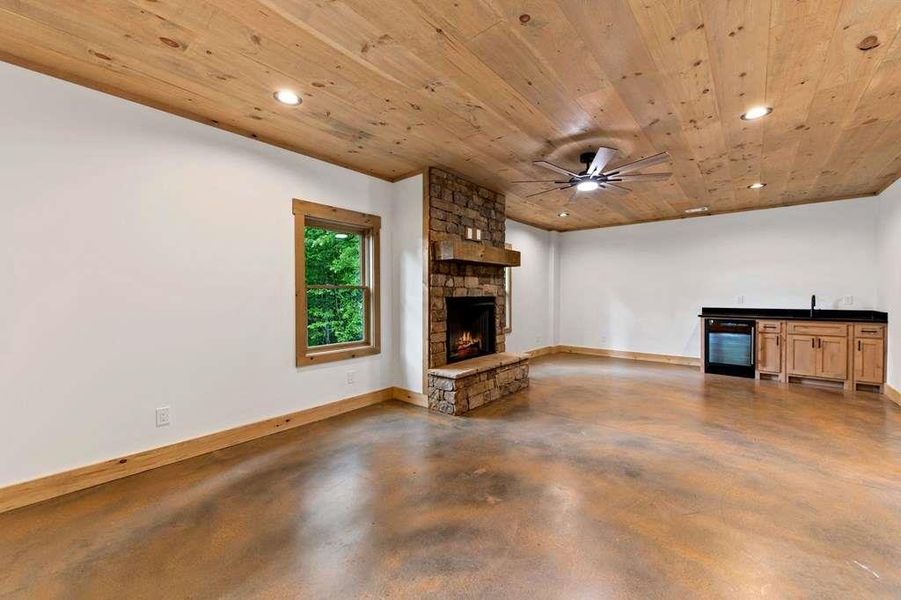 Spacious, unfurnished interior of a new home in , Mineral Bluff (Image 67). Spacious, unfurnished interior of a new home in , Mineral Bluff (Image 67).