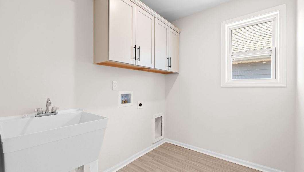 Representative furnished interior of a home built from the FLEETWOOD by D.R. Horton in Whitehawk Meadows, Travelers Rest (Image 17).