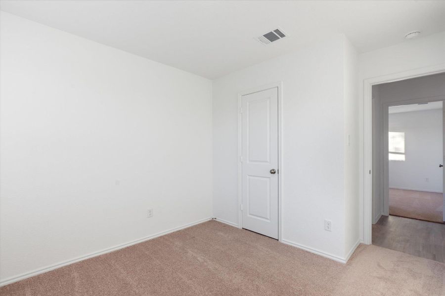 Spacious, unfurnished interior of a new home in , Troy (Image 21).