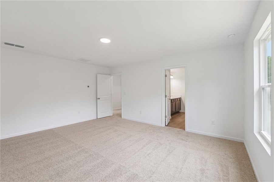 Spacious, unfurnished interior of a new home in The Pointe at Heron Bay, Locust Grove (Image 21). Spacious, unfurnished interior of a new home in The Pointe at Heron Bay, Locust Grove (Image 21).
