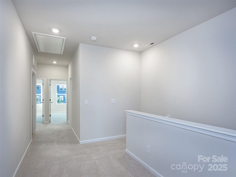 Upstairs landing/loft space