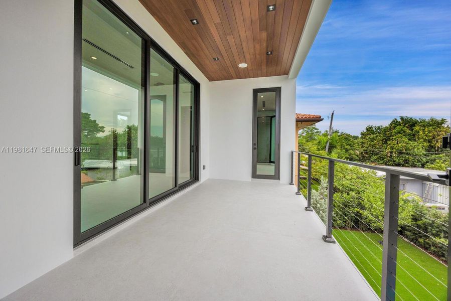Exterior details and patio area of a home in , Miami (Image 34).