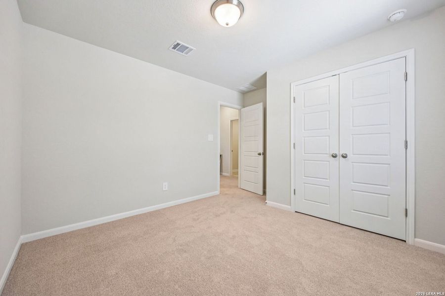 Spacious, unfurnished interior of a new home in Arcadia Ridge - Premier Series, San Antonio (Image 43).
