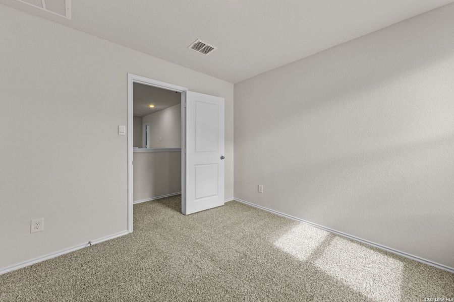 Spacious, unfurnished interior of a new home in Swenson Heights, Seguin (Image 34).