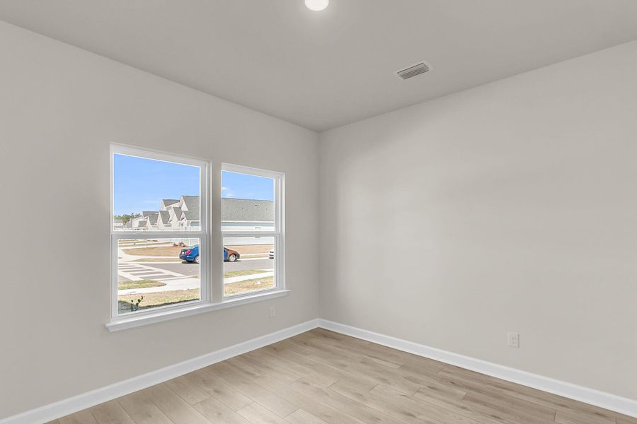 Spacious, unfurnished interior of a new home in , Ravenel (Image 15).