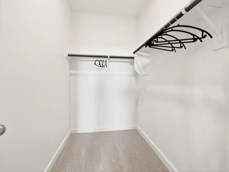 Spacious, unfurnished interior of a new home in Heartland, Crandall (Image 19).