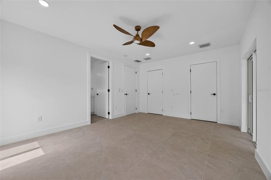 Spacious, unfurnished interior of a new home in , Port Charlotte (Image 33). Spacious, unfurnished interior of a new home in , Port Charlotte (Image 33).