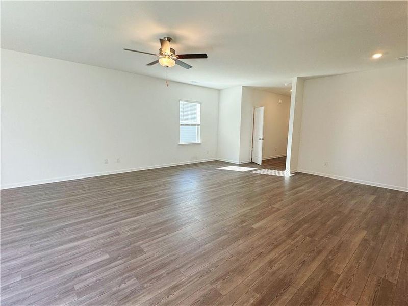 Spacious, unfurnished interior of a new home in Deerhaven, Union City (Image 8). Spacious, unfurnished interior of a new home in Deerhaven, Union City (Image 8).