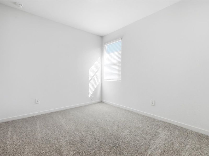Spacious, unfurnished interior of a new home in Allure Vista Estate Series, Buckeye (Image 10).