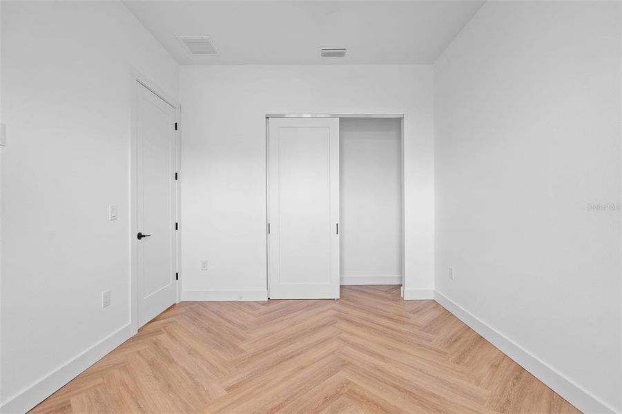 Spacious, unfurnished interior of a new home in , North Port (Image 41).