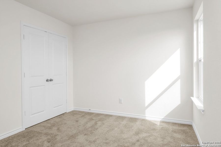 Spacious, unfurnished interior of a new home in Southton Cove, Elmendorf (Image 9).