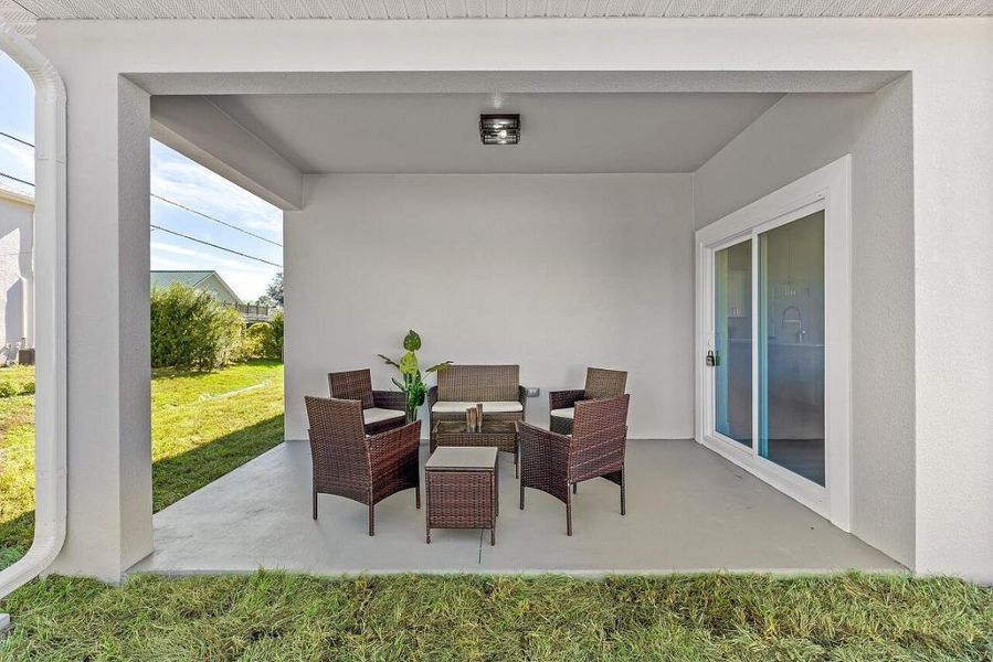 8836-97th-Ct-HigMedia-045-1280