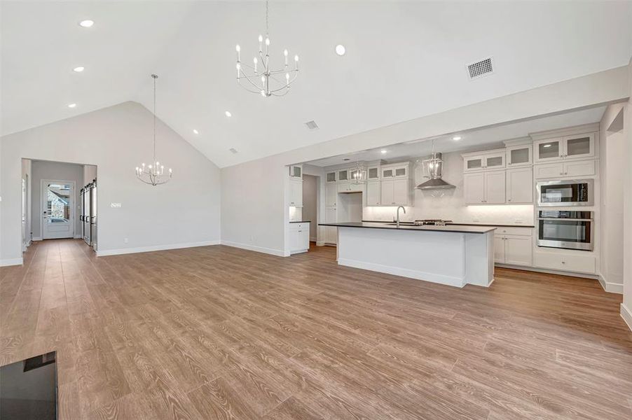 Spacious, unfurnished interior of a new home in Timberbrook, Justin (Image 16).