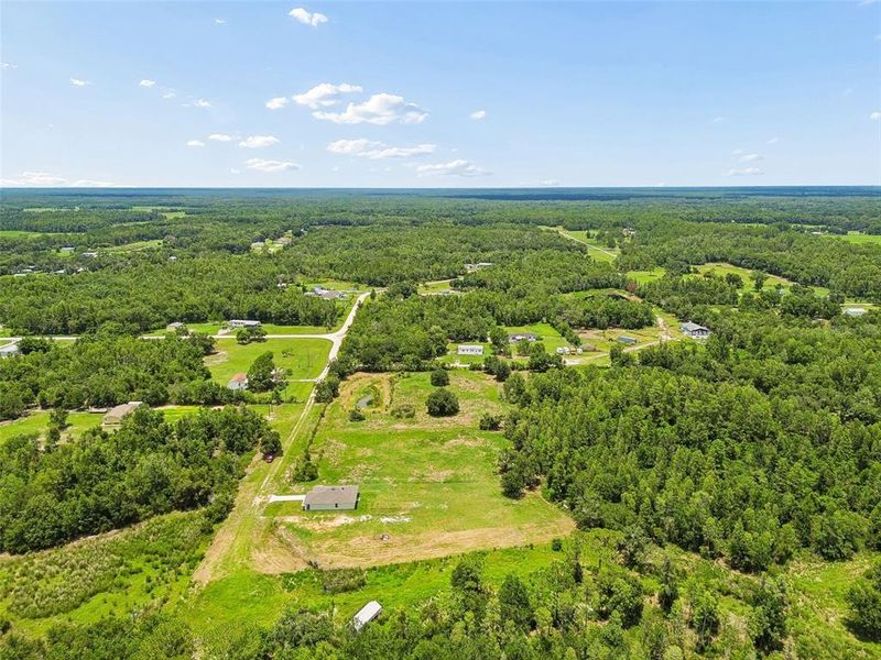 Natural landscape and outdoor views near  in Lakeland (Image 36).