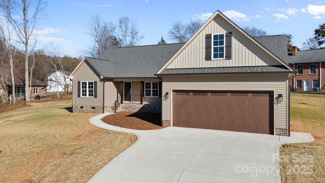 Front exterior of a new home in , Lincolnton, NC, highlighting curb appeal (Image 18). Front exterior of a new home in , Lincolnton, NC, highlighting curb appeal (Image 18).