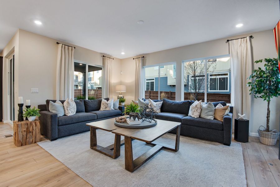 Furnished interior view inside a new home in Reunion, Commerce City (Image 7).