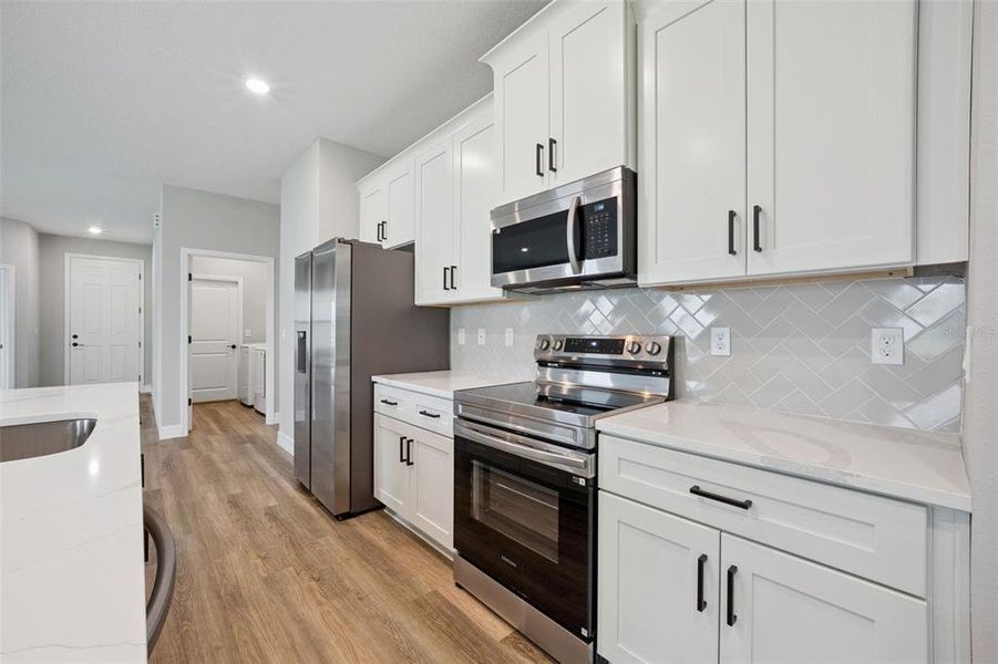 Furnished interior view inside a new home in , Ocala (Image 9).