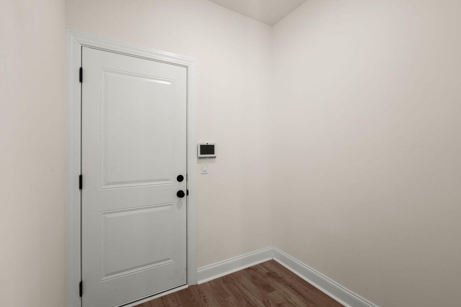 Spacious, unfurnished interior of a new home in , Hollywood (Image 25).