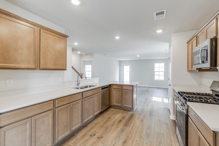 Furnished interior view inside a new home in Bluefield, Lexington (Image 16).