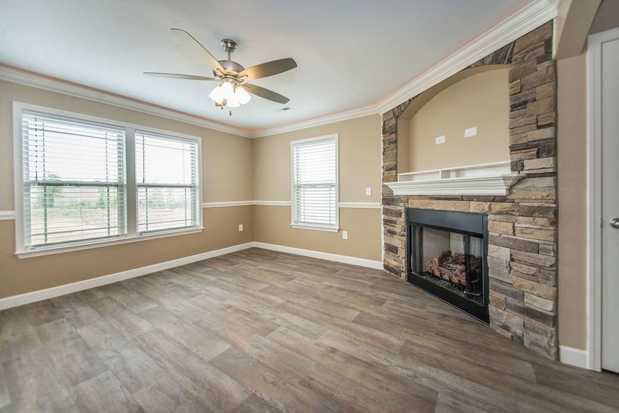 Representative unfurnished interior of a home built from the Reynolds by Enchanted Homes in Arcadia Village, Spartanburg (Image 31).